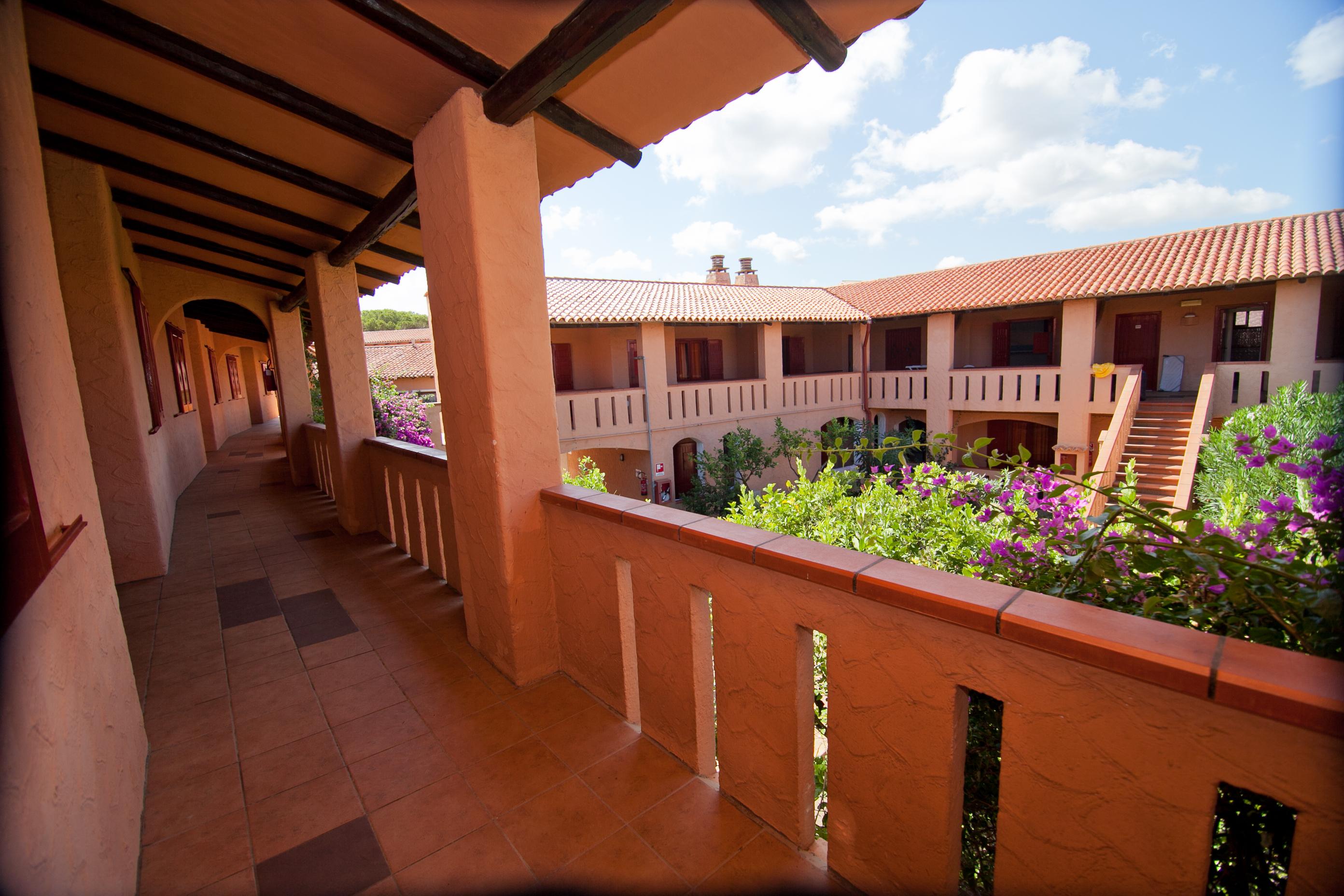 Club Esse Cala Bitta Hotel Baja Sardinia Exterior photo